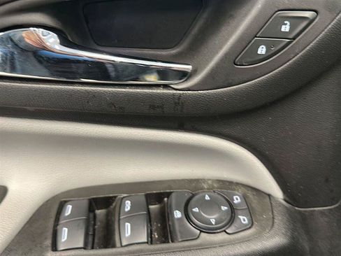 Used 2024 Chevrolet Equinox LS w/ LS Convenience Package FWD image 16