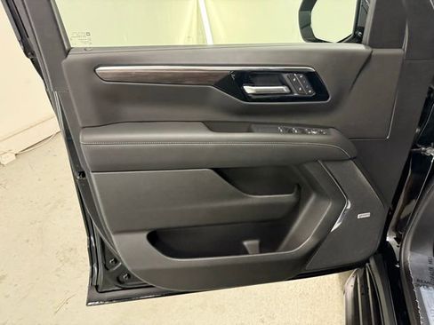 New 2025 Chevrolet Tahoe Premier image 13