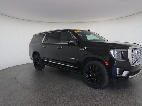 Used 2022 GMC Yukon XL Denali image 26