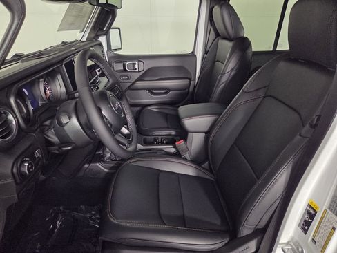 New 2026 Jeep Gladiator Sport image 8