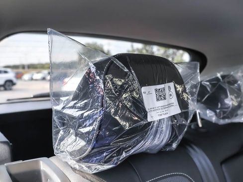 New 2025 Volkswagen Taos SE image 38