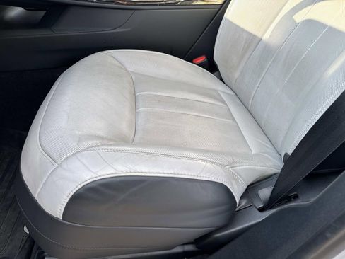 Used 2025 Land Rover Range Rover Sport Dynamic SE image 16