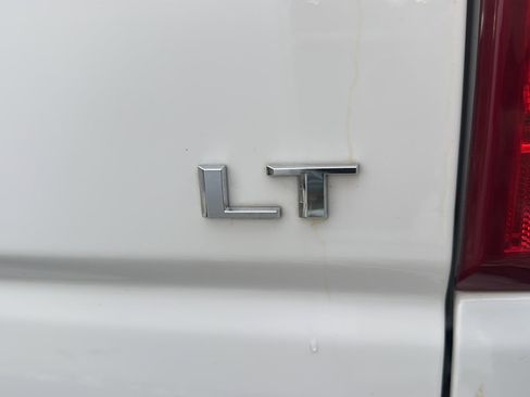 Used 2025 Chevrolet Silverado 2500 LT w/ Convenience Package image 52