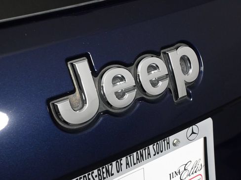 Used 2018 Jeep Grand Cherokee Limited RWD image 26