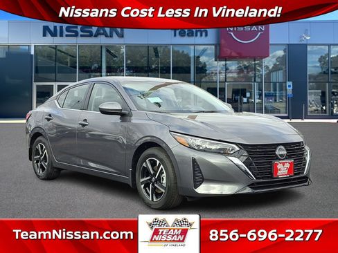 Certified 2025 Nissan Sentra SV FWD image 1