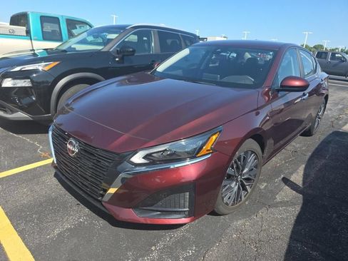 Certified 2023 Nissan Altima 2.5 SV FWD image 3