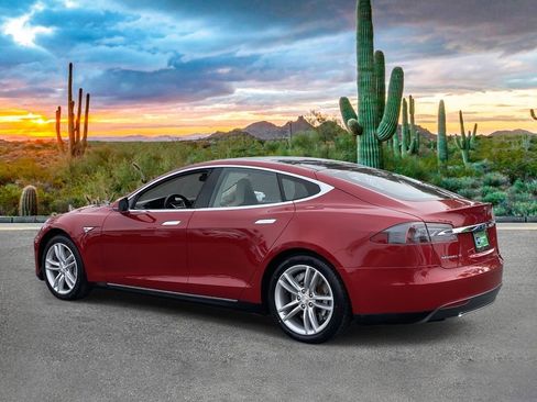 Used 2013 Tesla Model S Performance image 5