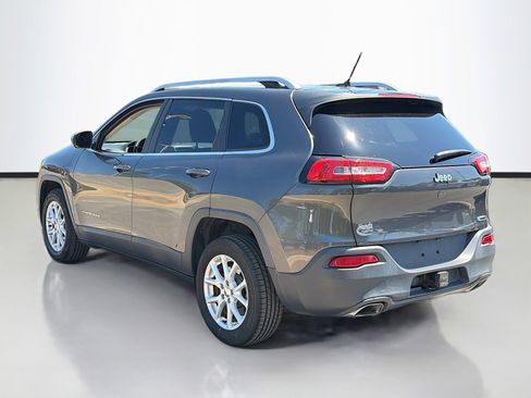 Used 2015 Jeep Cherokee Latitude w/ Trailer Tow Group FWD image 7