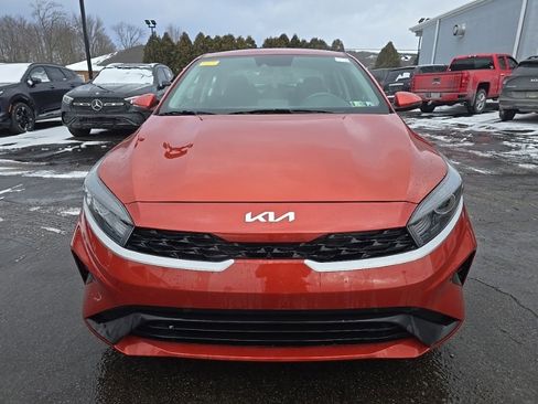 Used 2023 Kia Forte LXS w/ LXS Technology Package image 2