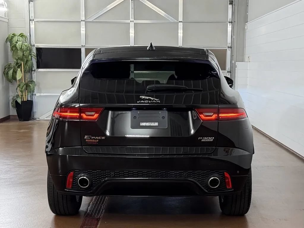 Used 2018 Jaguar E-PACE R-Dynamic S AWD/4WD image 4