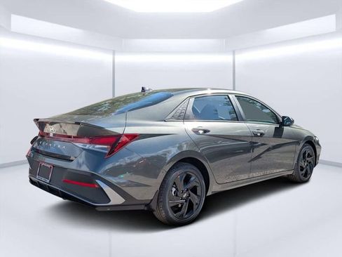 New 2026 Hyundai Elantra Sport image 3