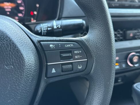 Used 2023 Honda Accord LX image 36