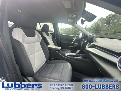 Used 2026 Chevrolet Trax LS FWD image 21