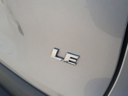 Certified 2022 Toyota RAV4 LE FWD image 7