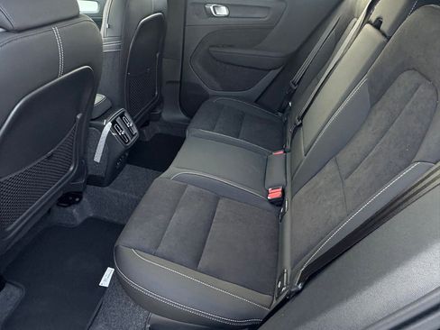 New 2026 Volvo XC40 B5 Ultra w/ Protection Package Premier AWD/4WD image 21