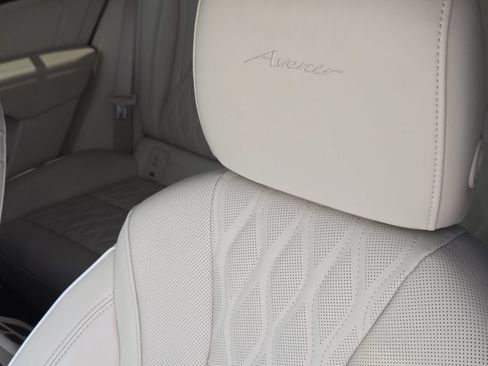 Used 2023 Buick Envision Avenir FWD image 16