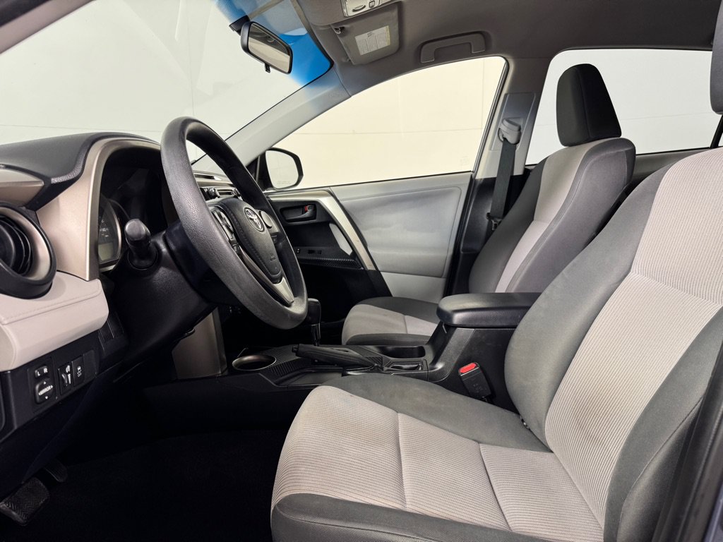 Used 2013 Toyota RAV4 LE FWD image 12