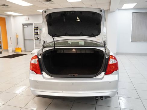Used 2012 Ford Fusion SE image 9