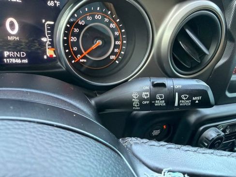 Used 2020 Jeep Wrangler Sport AWD/4WD image 22
