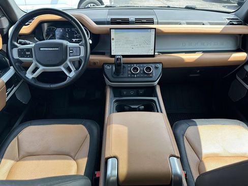 Used 2023 Land Rover Defender 130 X-Dynamic SE AWD/4WD image 15