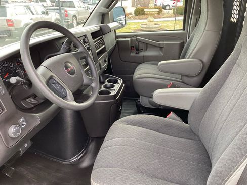 Used 2024 Chevrolet Express 2500 w/ Driver Convenience Package RWD image 17