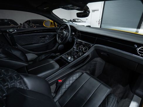 Used 2020 Bentley Continental GT V8 AWD/4WD image 28