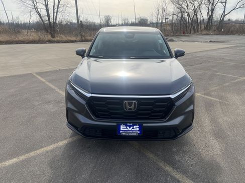Used 2024 Honda CR-V EX-L image 2