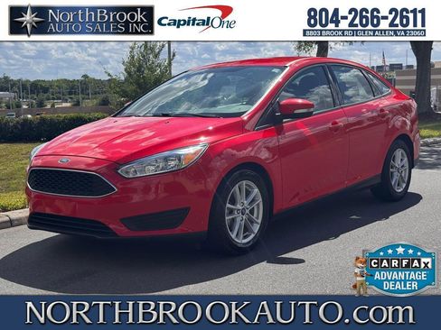 Used 2016 Ford Focus SE FWD image 1