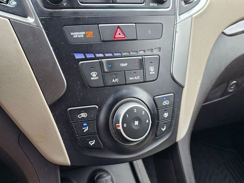 Used 2018 Hyundai Santa Fe Sport FWD image 22