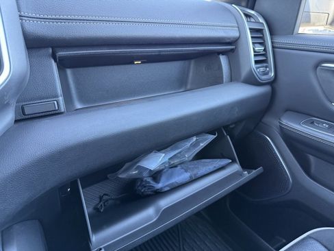 Used 2024 RAM 1500 Laramie image 31