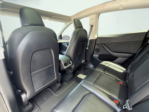 Used 2023 Tesla Model Y Performance AWD/4WD image 26