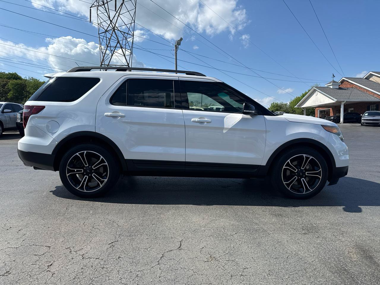 Used 2015 Ford Explorer Sport w/ Equipment Group 401A AWD/4WD image 3