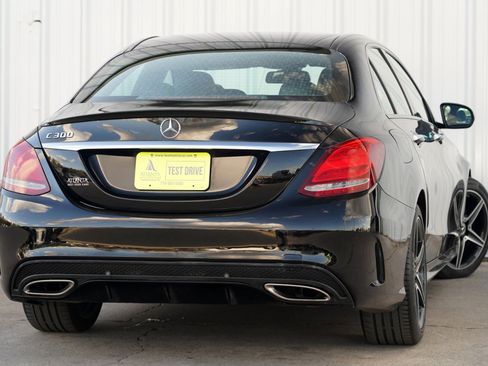 Used 2018 Mercedes-Benz C 300 Sedan image 4