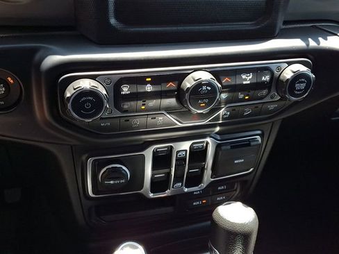 Used 2019 Jeep Wrangler Unlimited Sport S AWD/4WD image 15