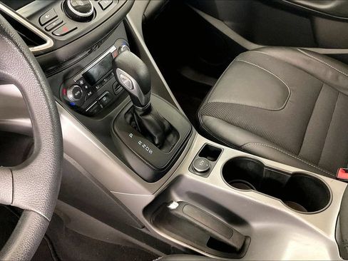 Used 2016 Ford Escape SE w/ SE Chrome Package FWD image 17