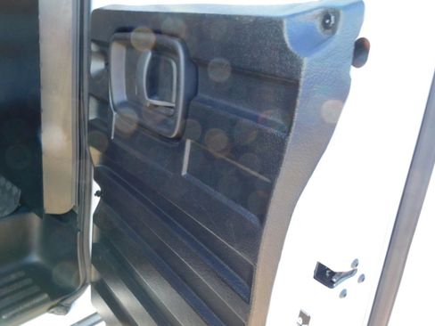 Used 2024 GMC Savana 2500 w/ Driver Convenience Package image 25