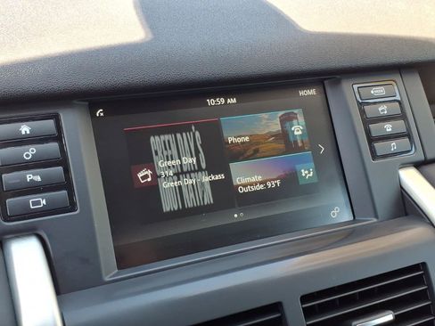 Used 2019 Land Rover Discovery Sport SE AWD/4WD image 19