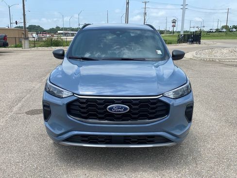 Used 2024 Ford Escape ST-Line w/ Tech Pack #1 AWD/4WD image 9
