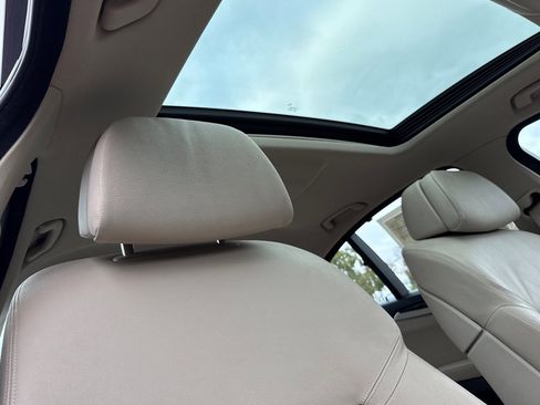 Used 2011 BMW 535i Sedan image 19