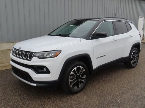 Used 2022 Jeep Compass Limited image 8