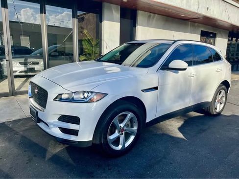 Used 2020 Jaguar F-PACE Premium image 1