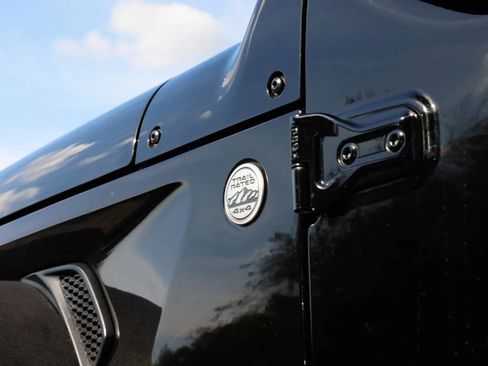 Used 2020 Jeep Gladiator Sport w/ Quick Order Package 24S image 12