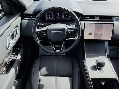 New 2026 Land Rover Range Rover Velar S AWD/4WD image 17