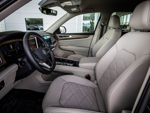 New 2026 Volkswagen Atlas SE FWD image 25