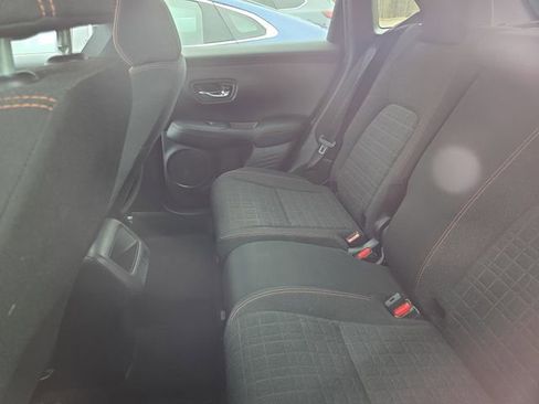 Used 2023 Honda HR-V Sport image 9