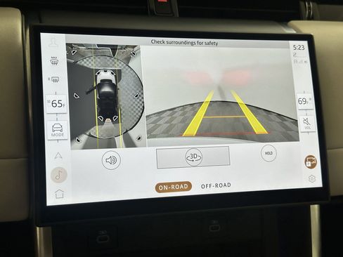 Used 2025 Land Rover Discovery Sport S image 22