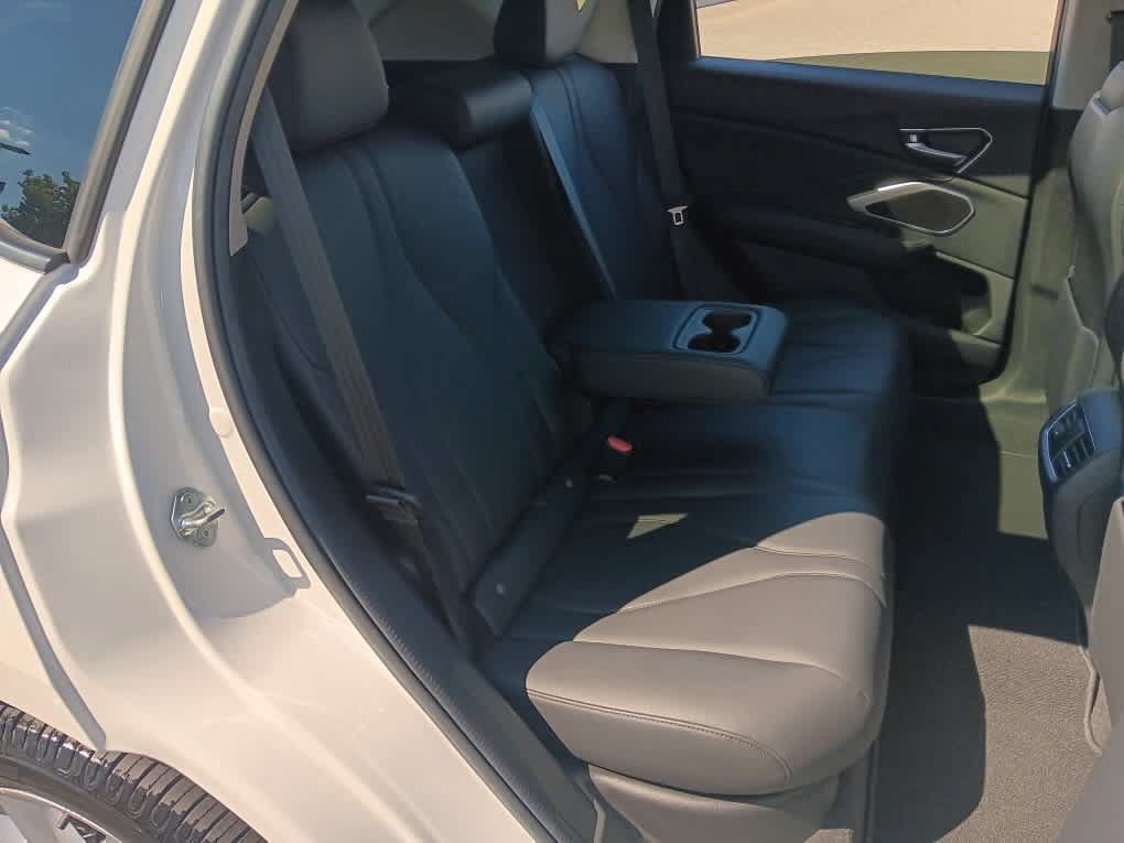 Used 2024 Acura RDX SH-AWD image 16