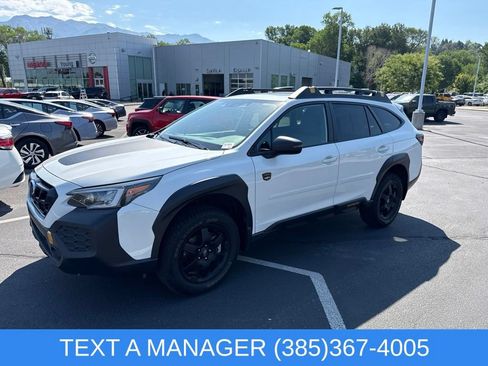Used 2025 Subaru Outback Wilderness AWD/4WD image 8