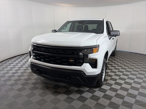 Used 2022 Chevrolet Silverado 1500 W/T w/ WT Convenience Package image 2