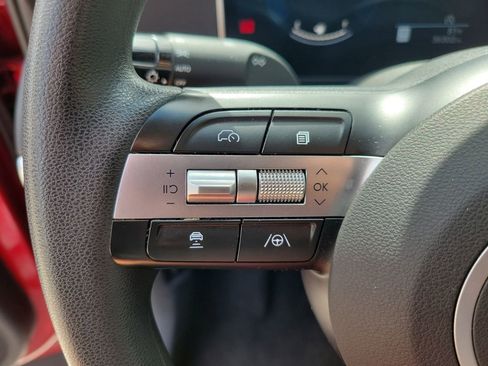 Used 2025 Hyundai Tucson SEL image 19